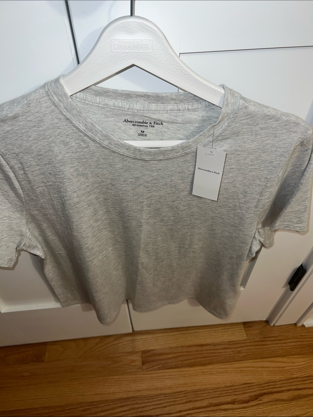 Abercrombie & Fitch Skimming Tee NWT